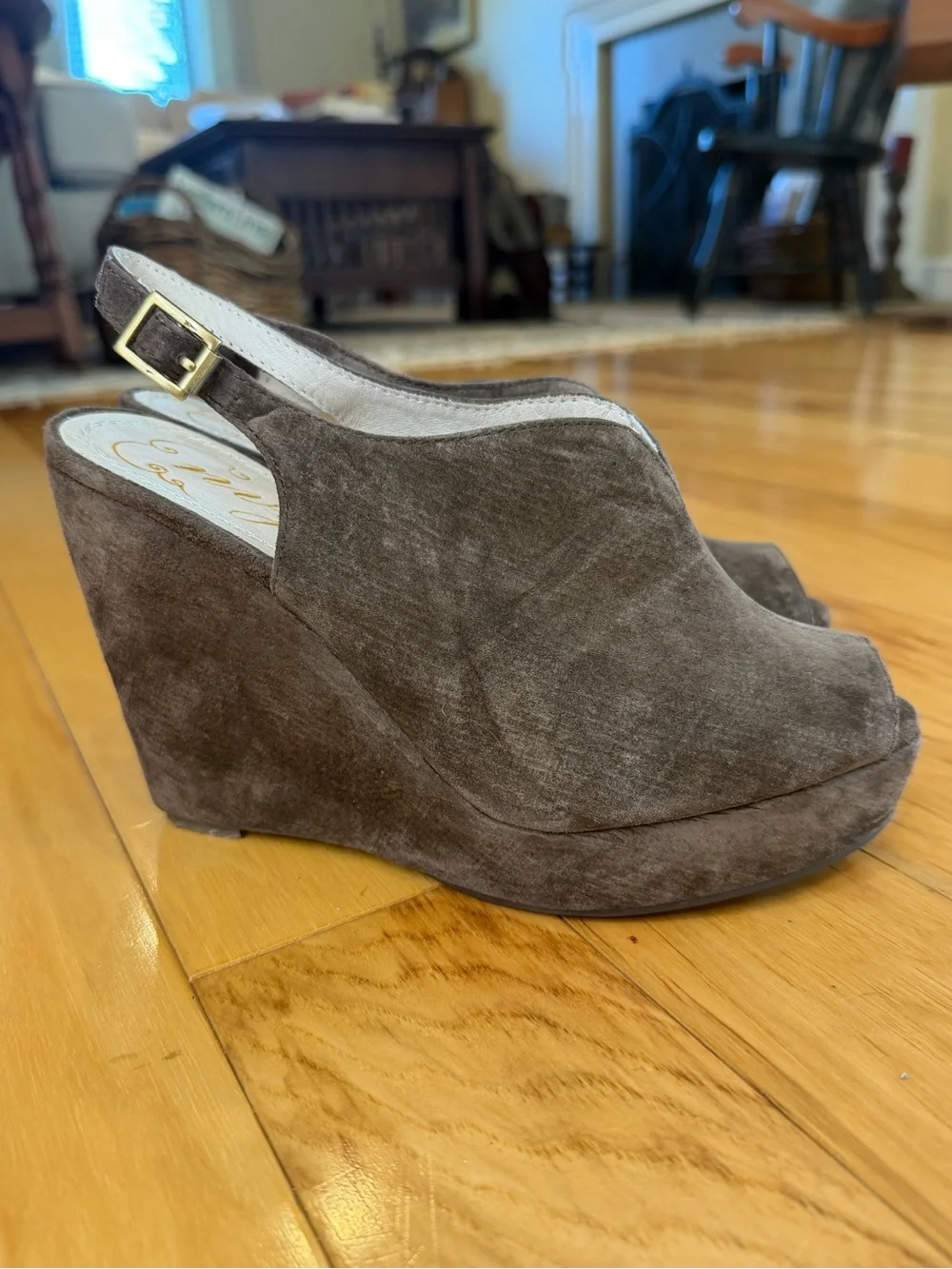 ENVY Foxy Dark Grey Suede Platform Wedge Heels Peep Toe Slingback Sz 7.5⁠